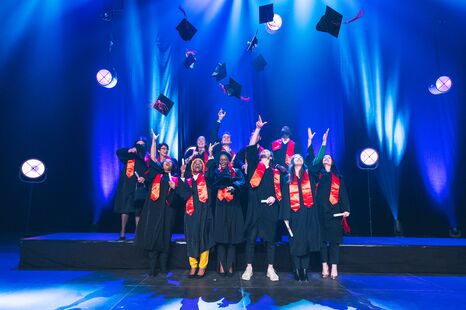 Photo de la cérémonie de remise de diplômes de l'ISH