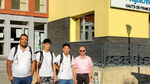 étudiants japonais et enseignants