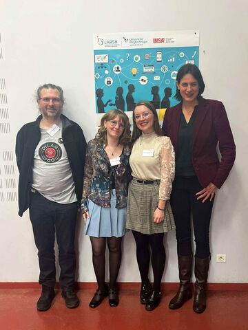  Photos des deux étudiantes