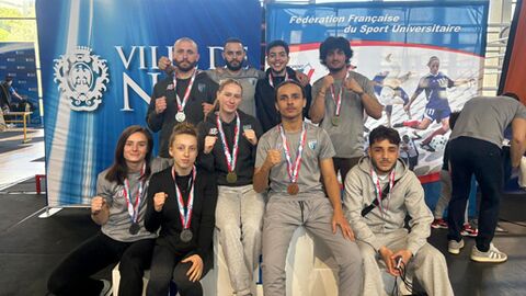 Un titre de Champion de France, une médaille d’argent et quatre médailles de bronze lors des Championnats de France Universitaires de Kickboxing